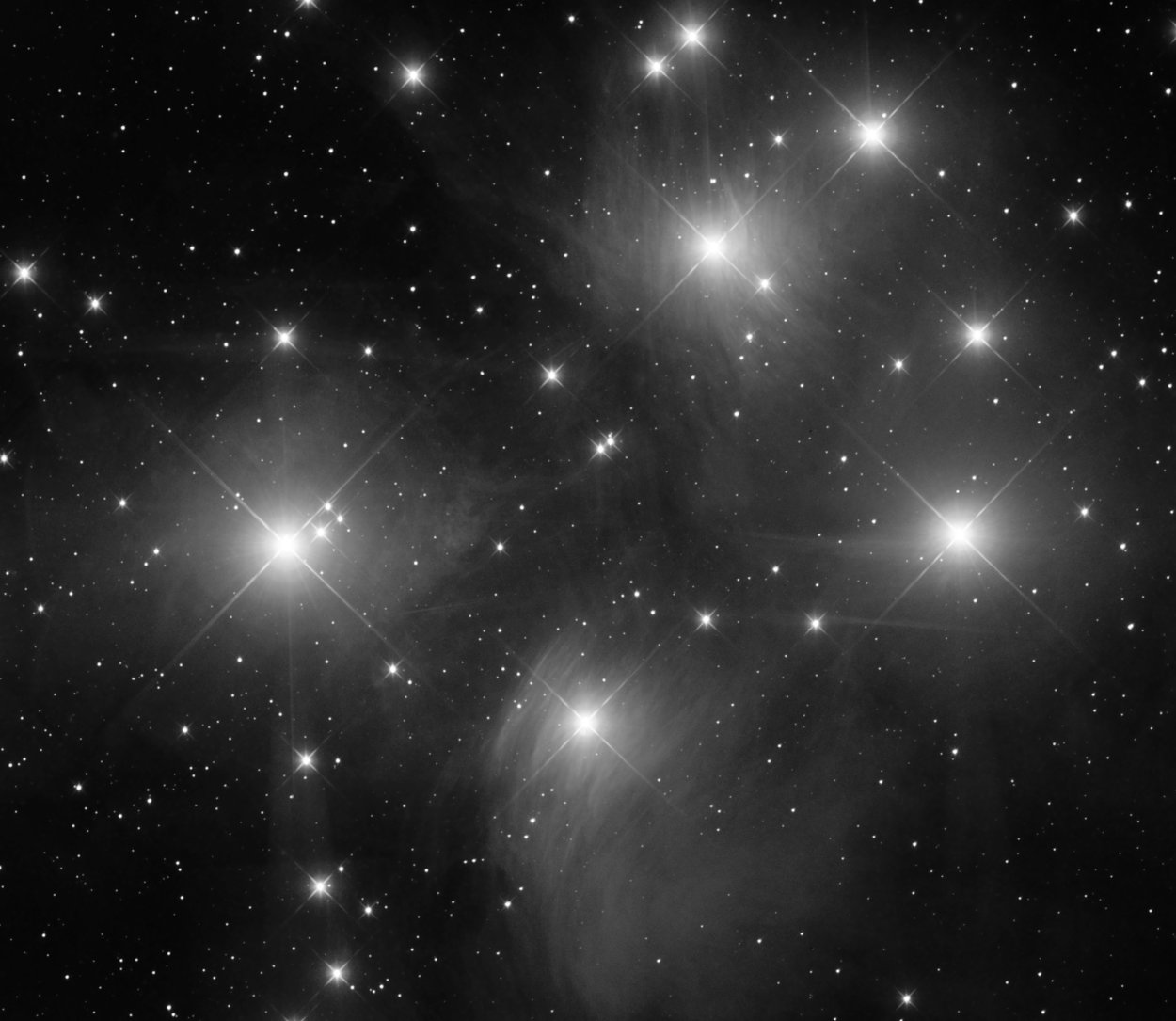 M45 Pleiades (B&W)